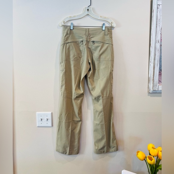 🔥L.L Bean Man’s Pants 🔥 - Picture 2 of 9